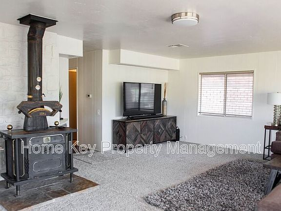 5th image of 321 E Veyo Resort Rd