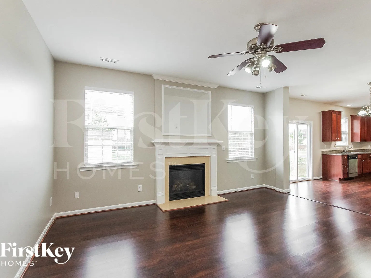 4 bed, 2.5 bath, 2363 sqft, $2,710 — Photo 3