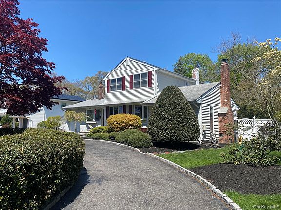 2nd image of 303 Timberpoint Road
