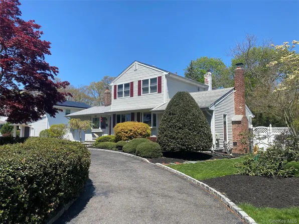 303 Timberpoint Road, East Islip, NY 11730