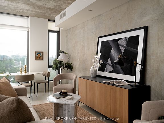 3rd image of 111 Bathurst St #508