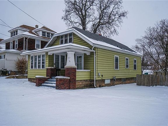 4th image of 3909 Deveaux St
