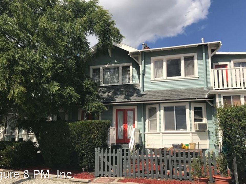 1st image of 130 1/4 S Avenue 63