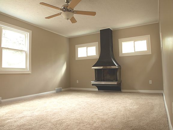 4th image of 525 Kensington St