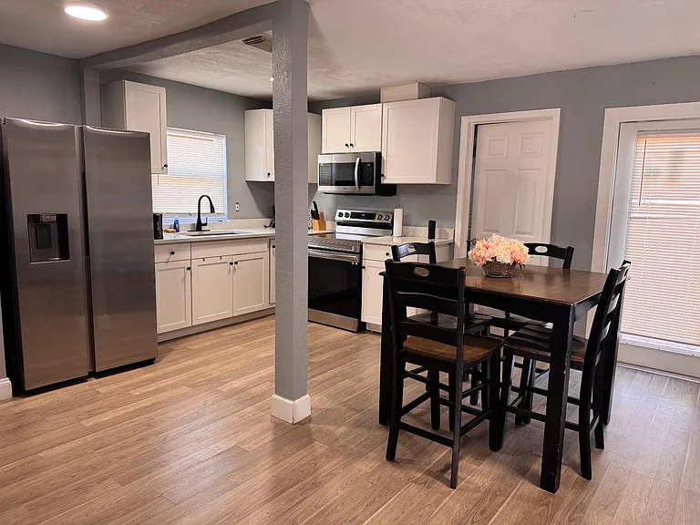 Unit Photo
