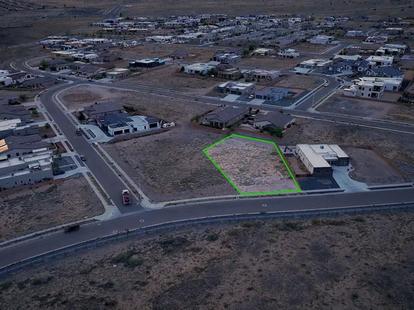 7805 Urraca St NW, Albuquerque, NM 87120