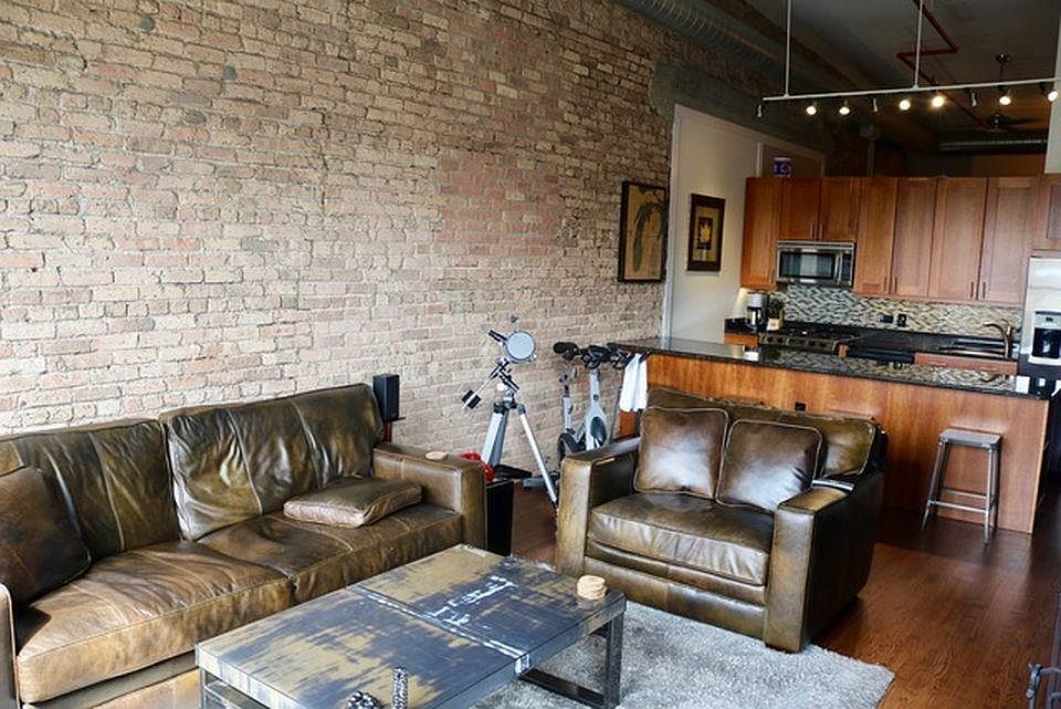 1st image of 3151 N Lincoln Ave APT 313