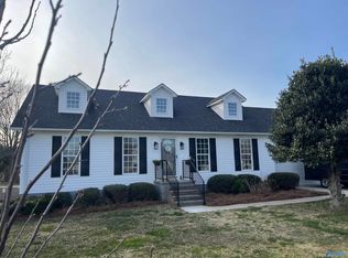 144 Stewart St, Crossville, AL 35962