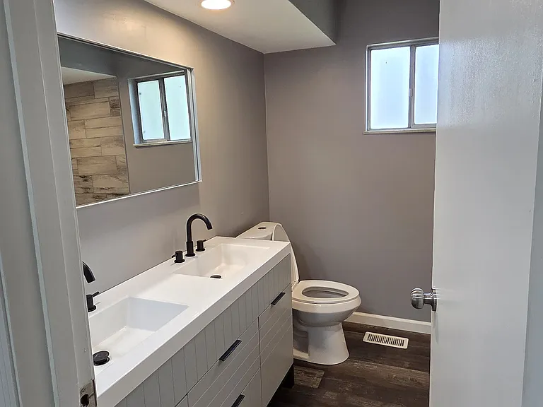 1380 Catalpa Dr — Photo 10