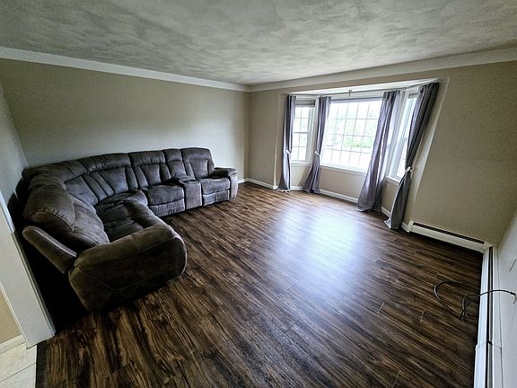 3rd image of 7 Karen Ln #A