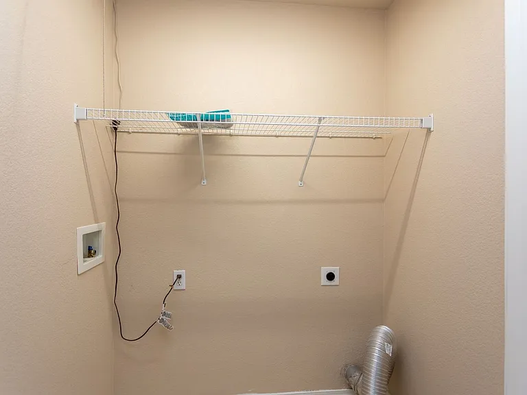 6563 Silverwind Cir — Photo 15