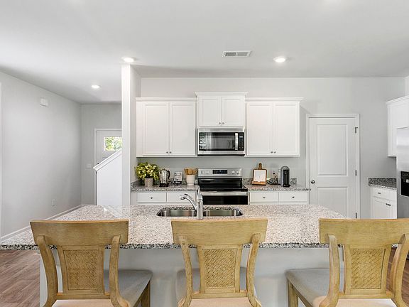 7th image of this home