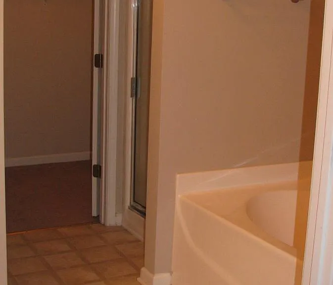 6623 Splashwater Dr — Photo 7