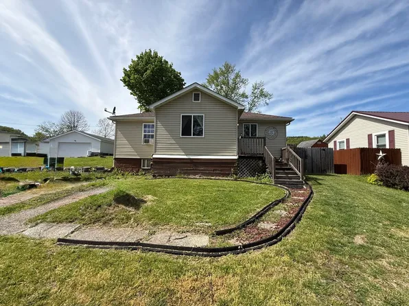 530 5th St, Mather, PA 15346