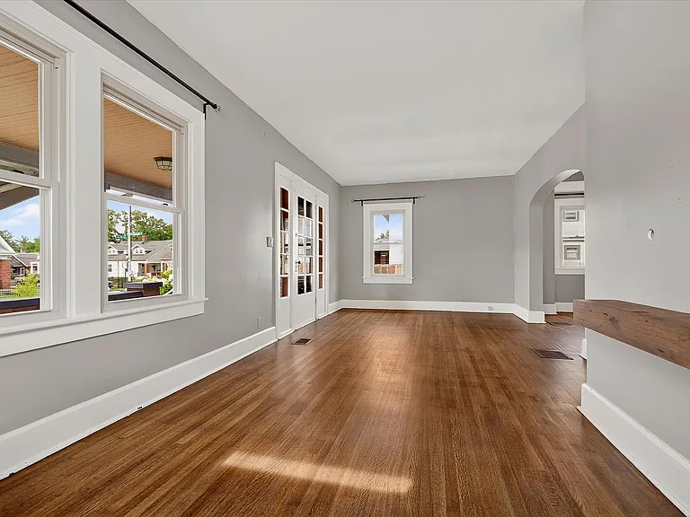 5025 E New York St — Photo 4