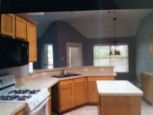 2nd image of 2401 Teagle Dr