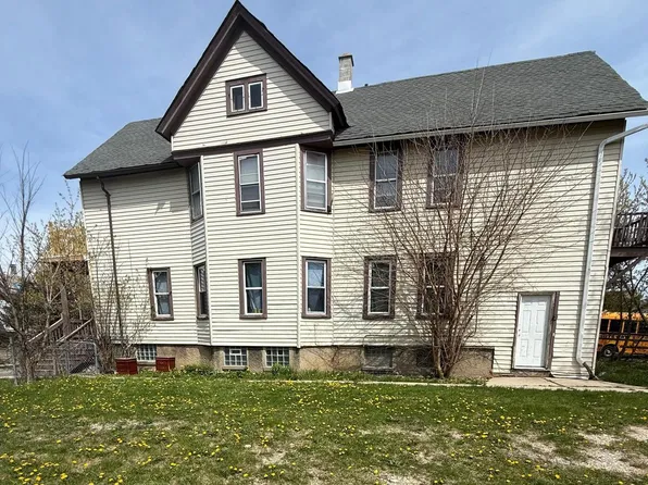 3332 North Richards STREET, Milwaukee, WI 53212