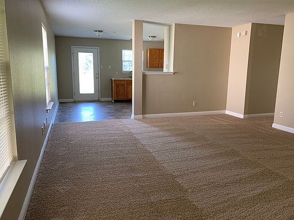 4th image of 1424 Alonzo Pl