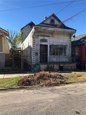 1st image of 2124 Lapeyrouse St