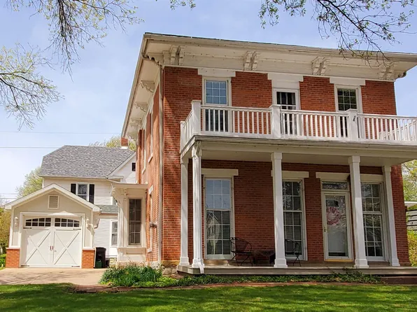 1003 N 4th St, Burlington, IA 52601
