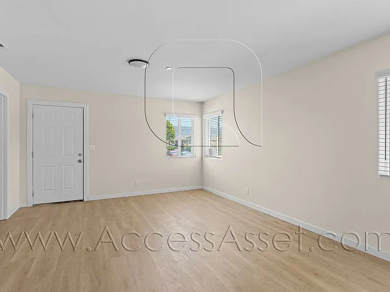 (*) S Lindsay 108 — Photo 23