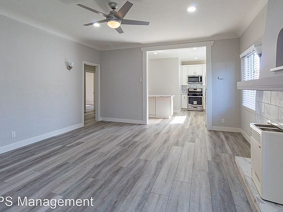 3rd image of 2498 N Pasadena Ave
