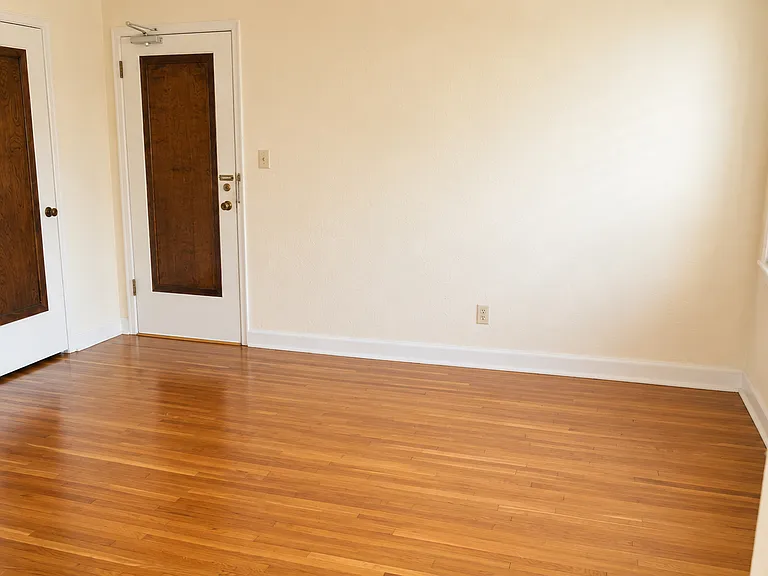 The Randolph Flats — Photo 14
