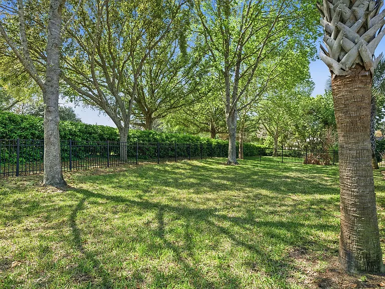 1020 W Rollingwood Ct — Photo 49