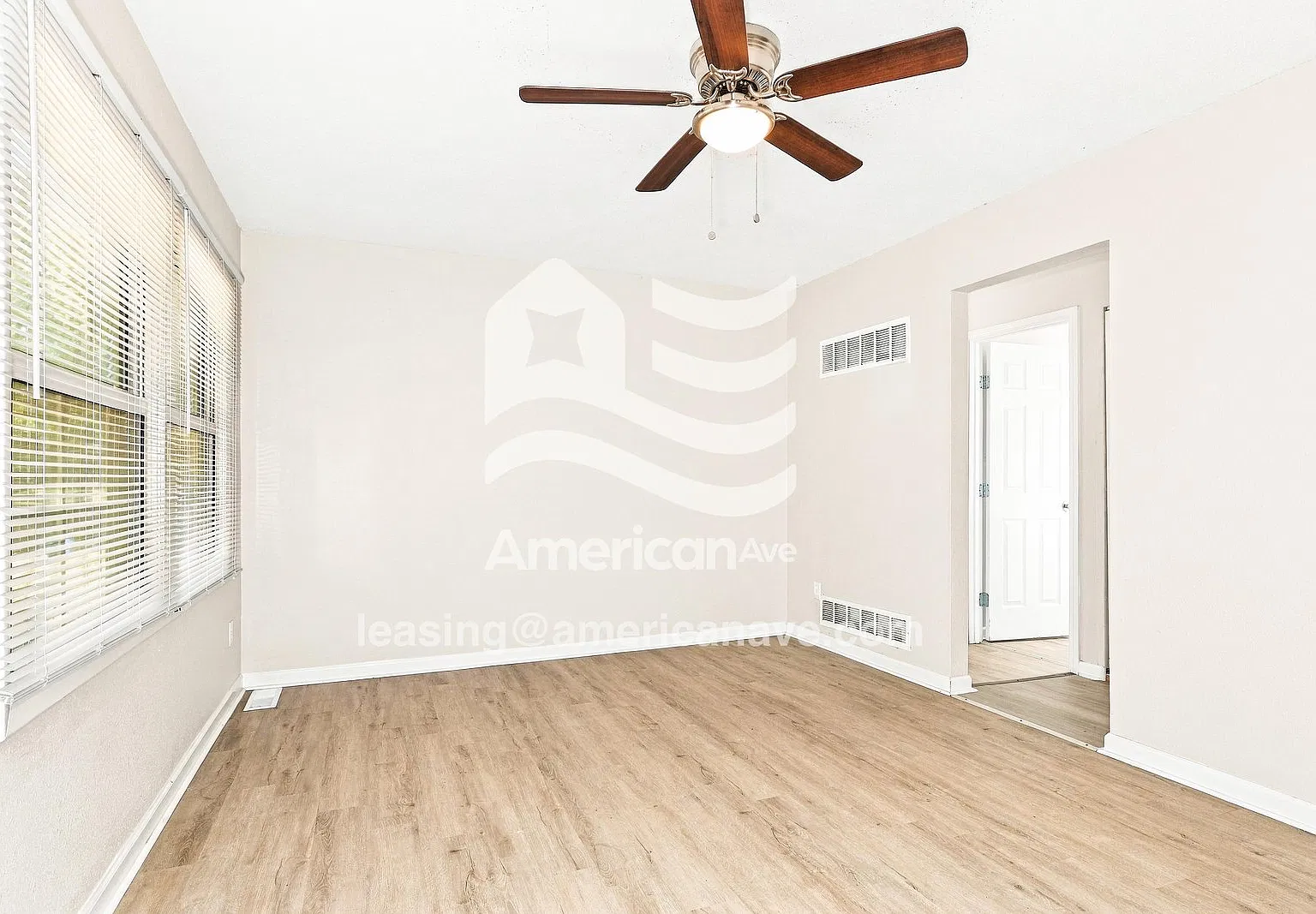 2 bed, 1.0 bath, 900 sqft, $1,347 — Photo 4