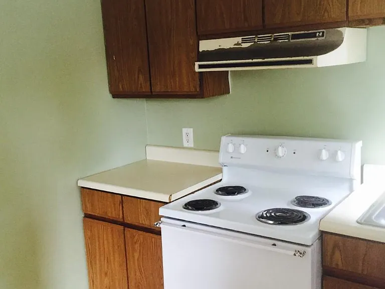 59 Pleasant St #202 — Photo 6