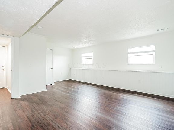 4th image of 15 Glengary Dr