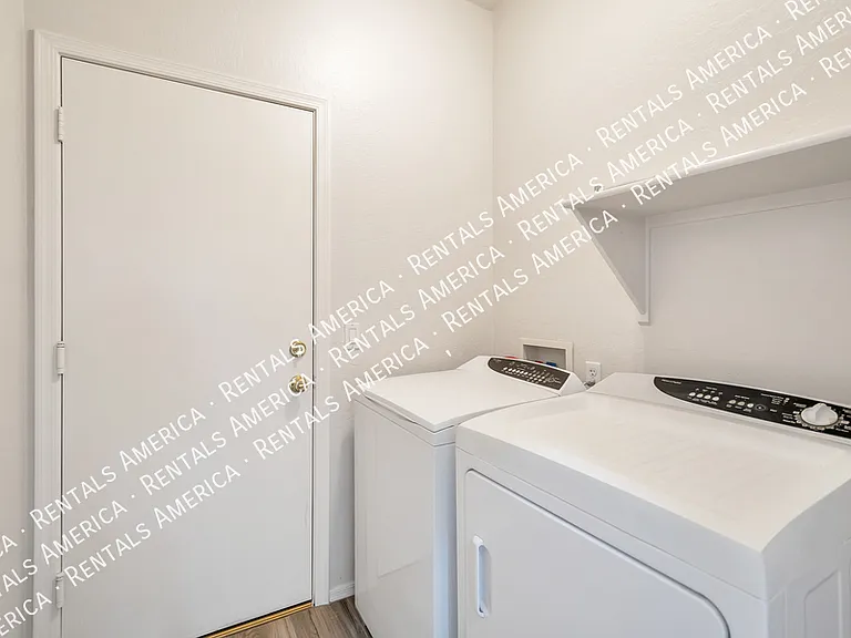 100 E Piccolo Ct — Photo 9