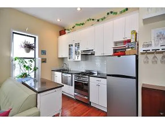 Sold by Keller Williams Realty Empire | media 37