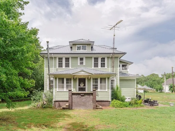 84806 Highway 15, Wayne, NE 68787