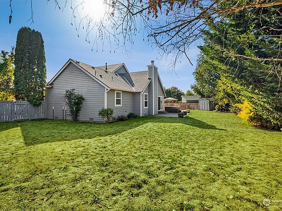 3rd image of 101 Corrin Court NW