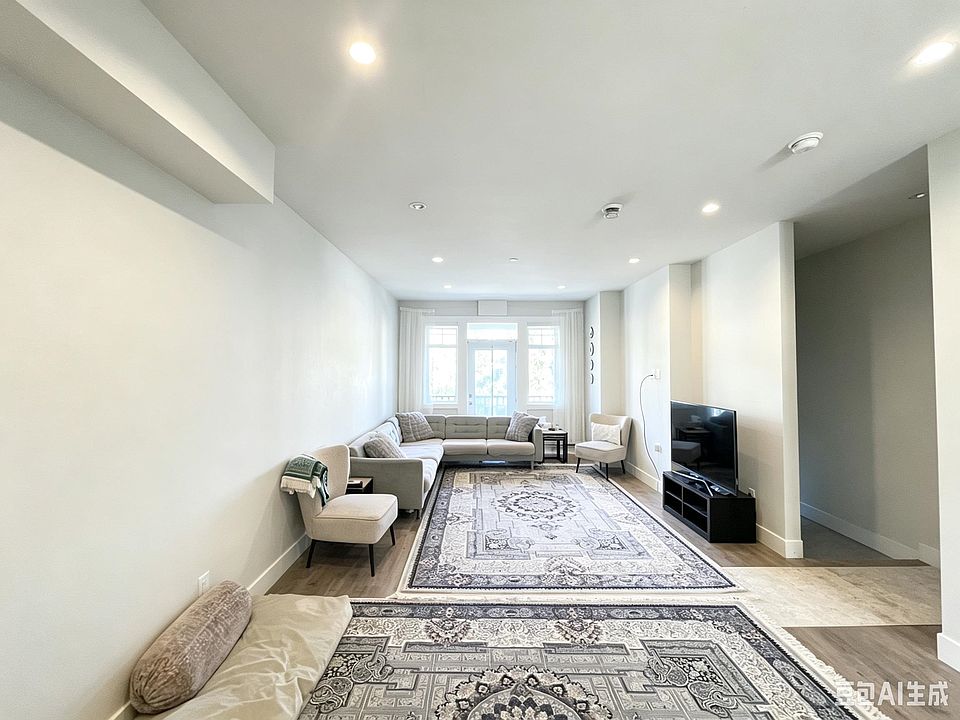 1st image of 189 Wood St #36
