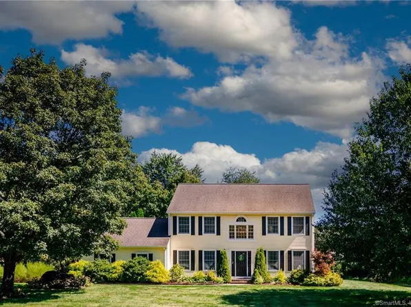 5 Trotters Glen, Farmington, CT 06032