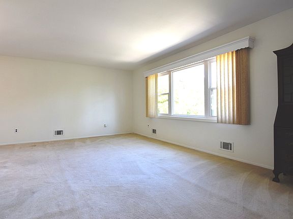 5th image of 84 Abingdon Ave