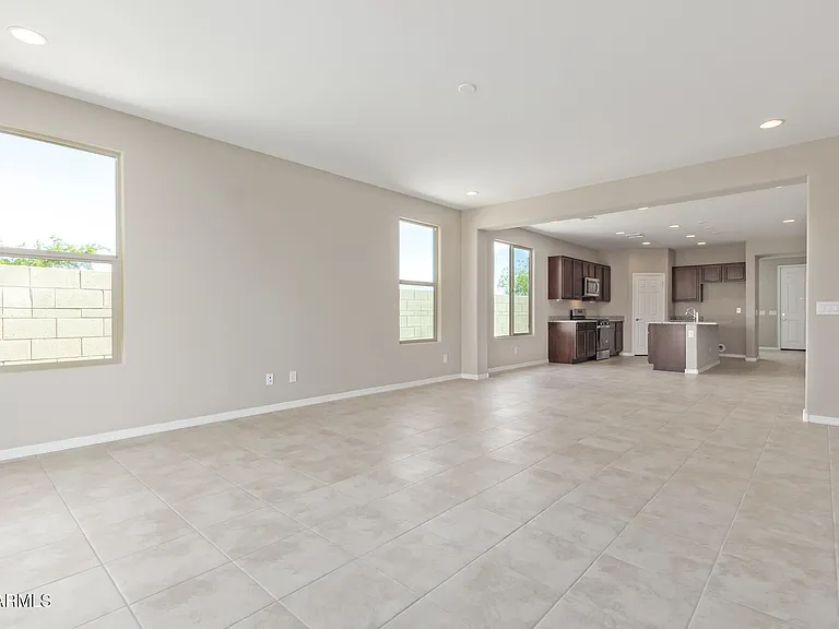 8804 W Marshall Ave — Photo 9