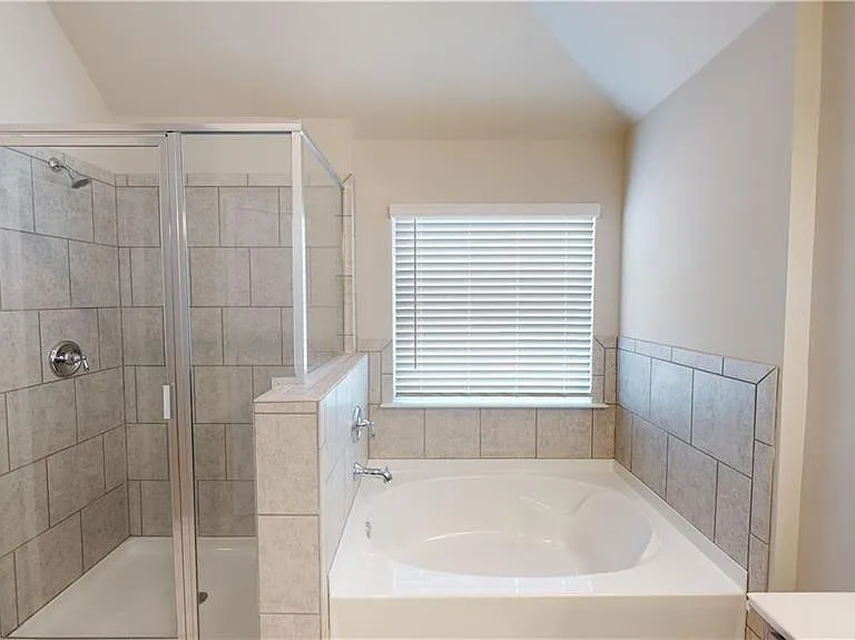 3742 Richmond Bnd — Photo 28