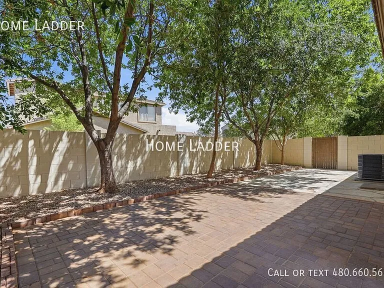 4172 E Santa Fe Ln — Photo 34