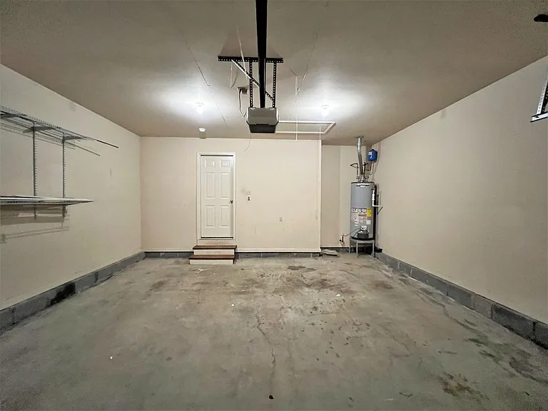 10025 Highgate Cir — Photo 19