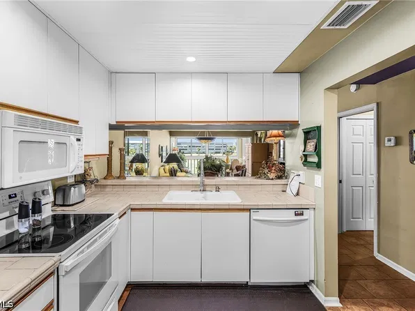 14871 Hole In One Cir #209, Fort Myers, FL 33919