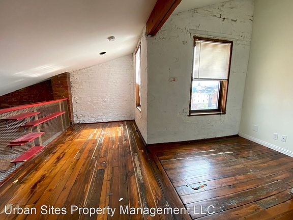 5th image of 1431 Walnut St #3469211
