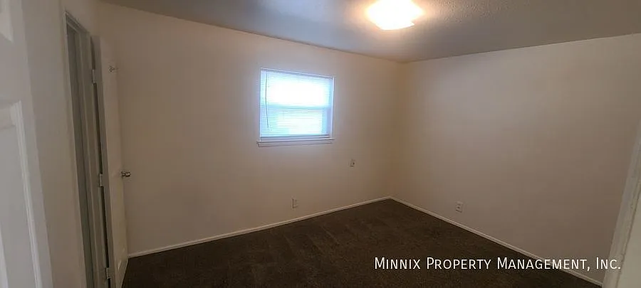 711 S. Austin Ave #212 — Photo 2