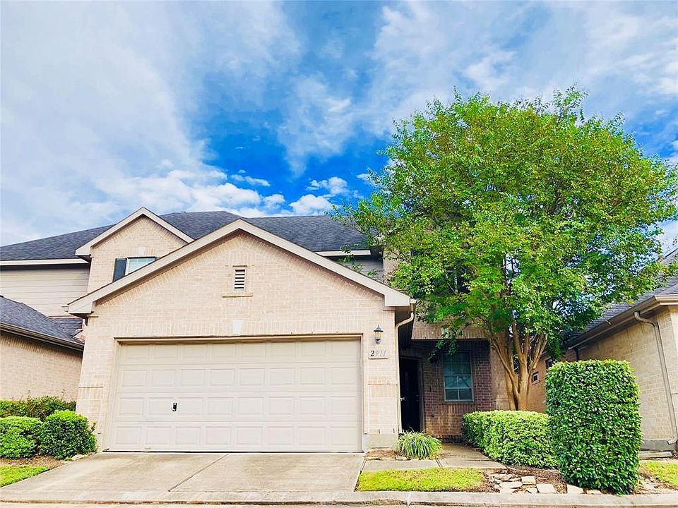1st image of 2911 Meadowglen Crst