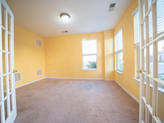 4th image of 7016 Little Thames Dr