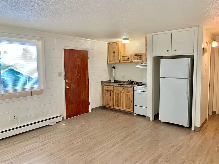 1739 7th Ave — Photo 33
