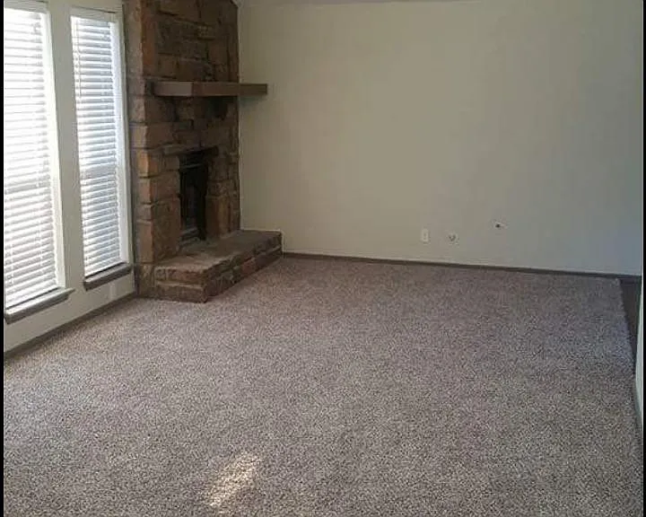 14068 S Poplar Pl — Photo 2