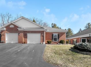 850 W Maple St, Granville, OH 43023